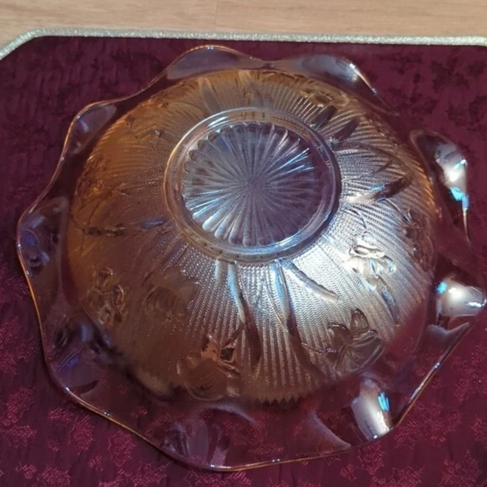 Vintage Iridescent Carnival Glass Bowl‎ Ruffled Edge Floral Design